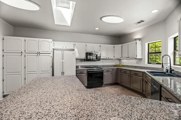 $4,800 | 6578 Oak Leaf Court, Yountville, CA 94599