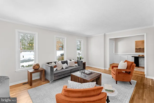 $900,000 | 45 Carrollton Road, Sterling, VA 20165