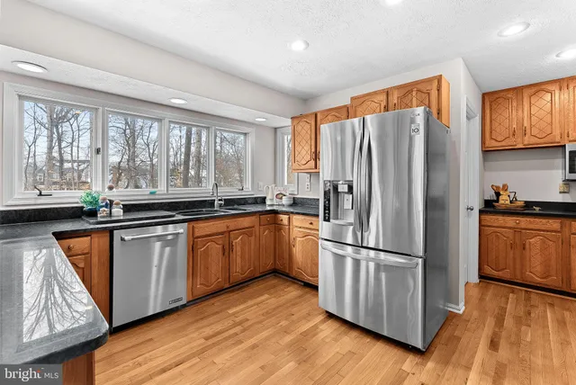 $900,000 | 45 Carrollton Road, Sterling, VA 20165