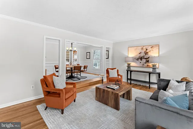 $900,000 | 45 Carrollton Road, Sterling, VA 20165