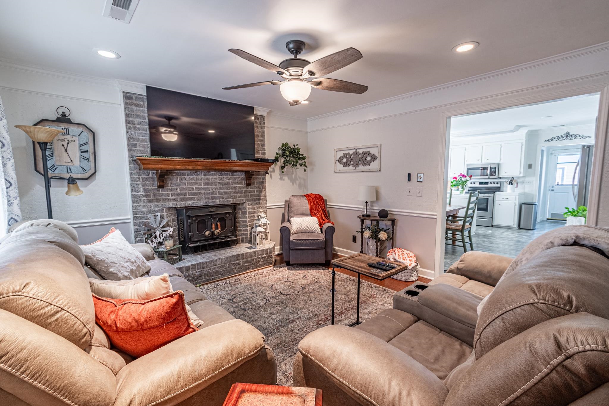 124 Manor Circle Myrtle Beach, SC 29588 - Photo 4 of 39