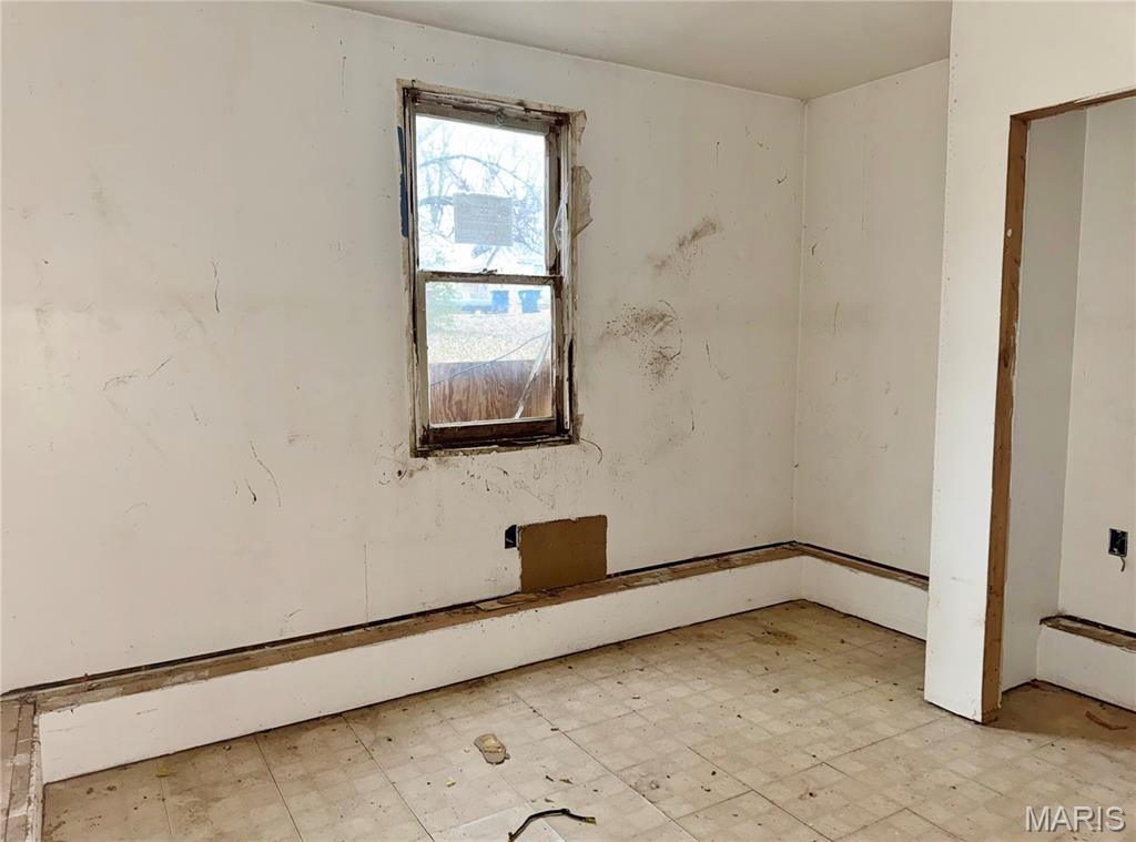 6237 Garfield Avenue Berkeley, MO 63134 - Photo 4 of 4