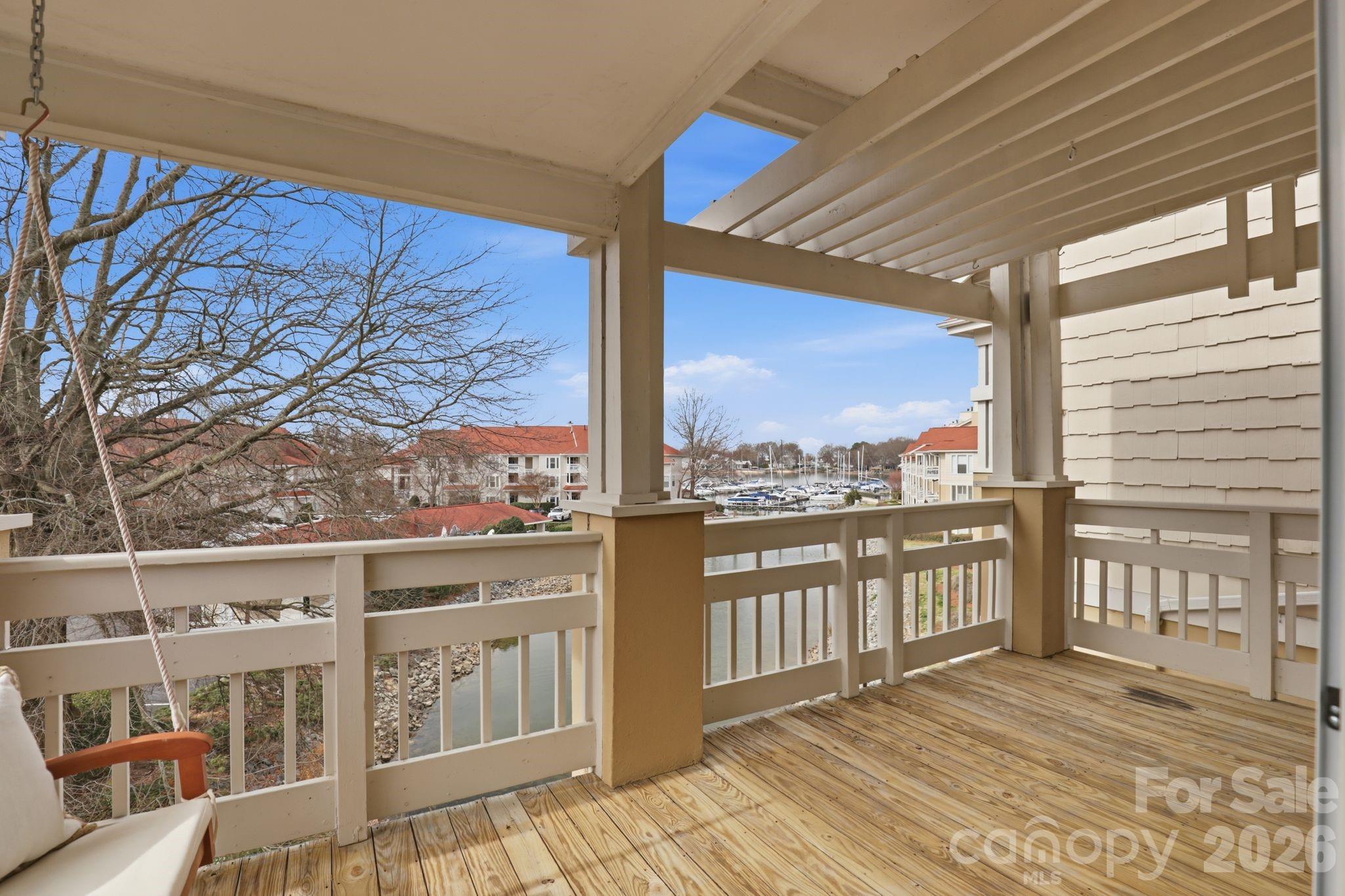 18009 Kings Point Drive, Unit R Cornelius, NC 28031 - Photo 13 of 34