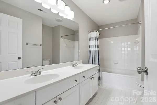 $535,000 | 18009 Kings Point Drive, Unit R, Cornelius, NC 28031