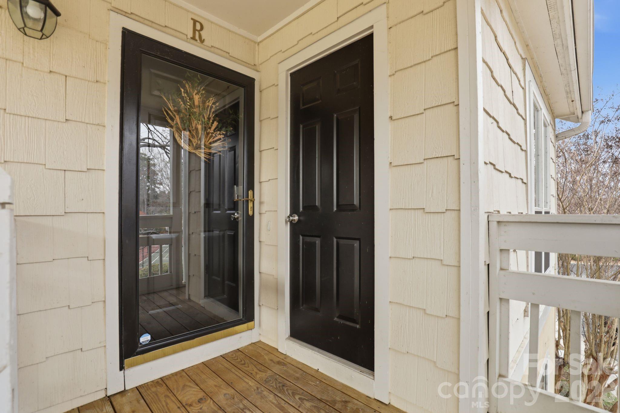 18009 Kings Point Drive, Unit R Cornelius, NC 28031 - Photo 2 of 34