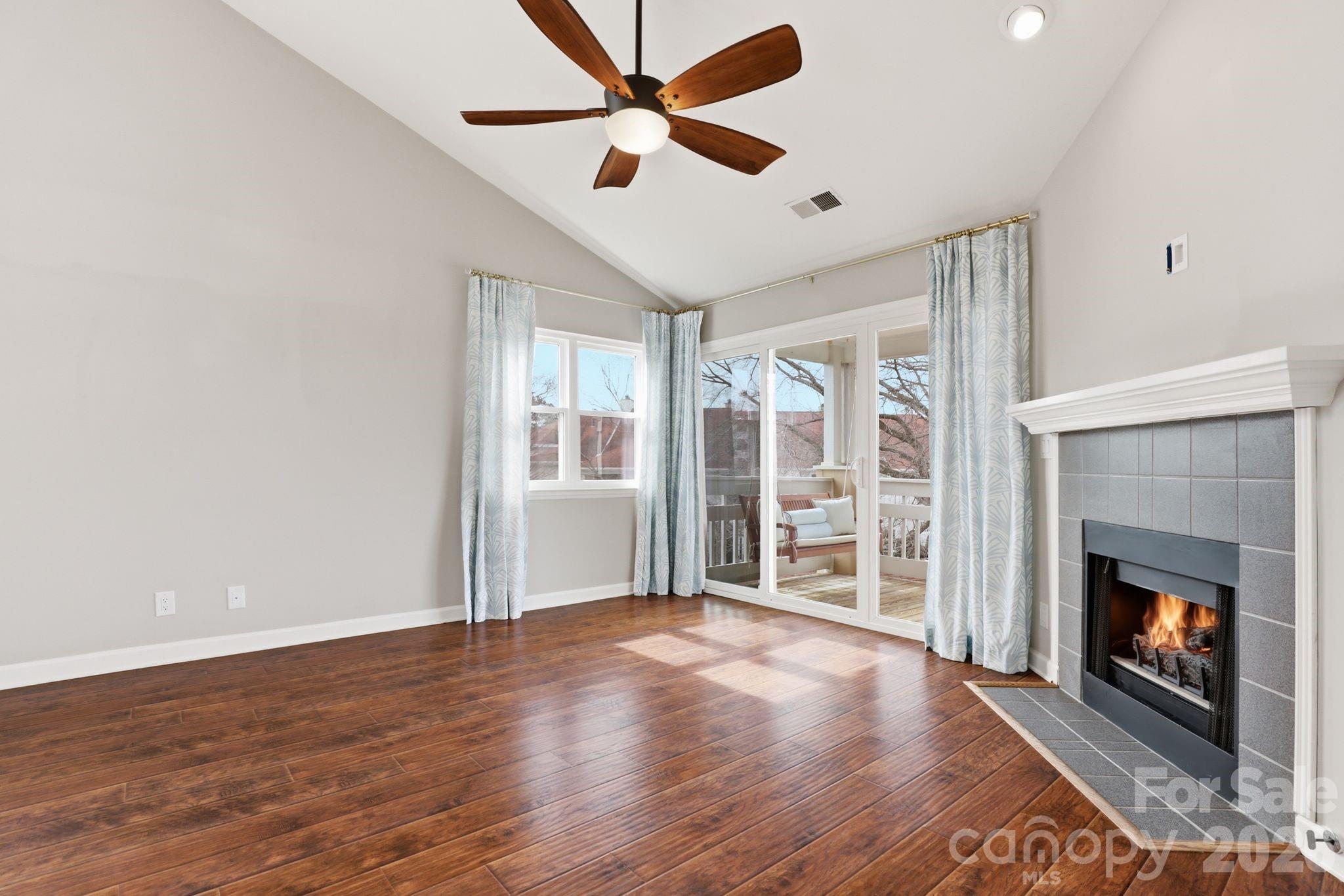 18009 Kings Point Drive, Unit R Cornelius, NC 28031 - Photo 10 of 34