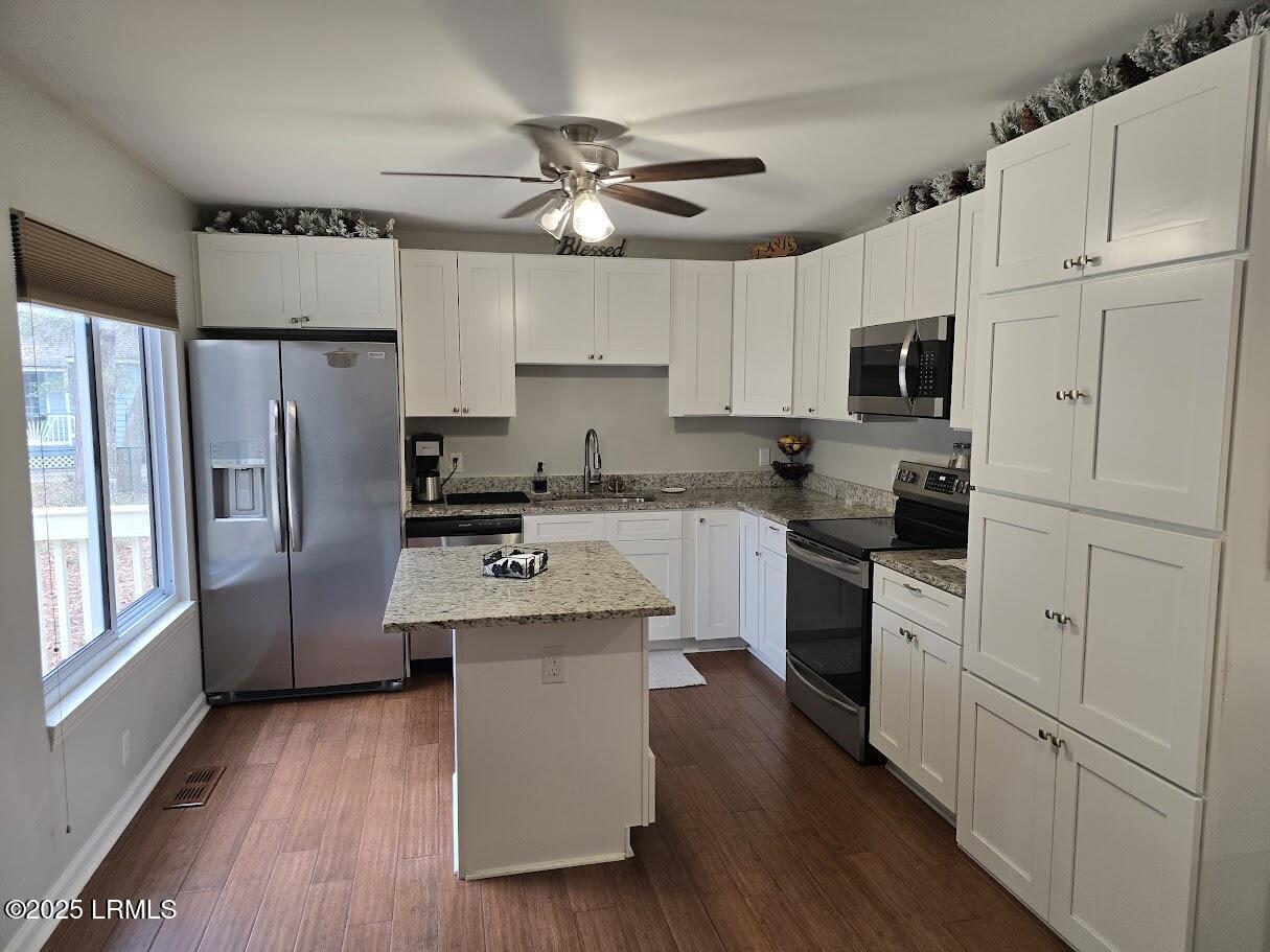 14 Spring Knob Circle Beaufort, SC 29907 - Photo 10 of 37 20251228_124851