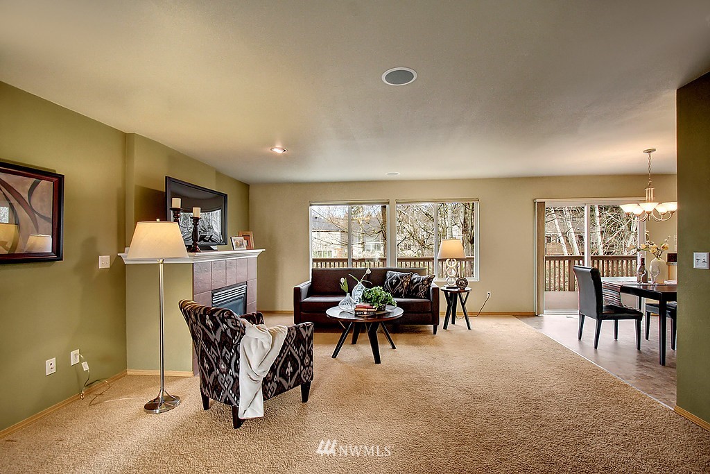 2327 194th Street Southeast Bothell, WA 98012 - Photo 2 of 18 Gallery Image 2