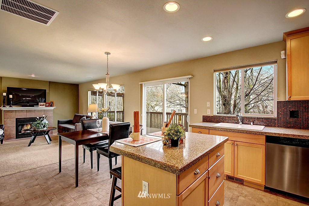 2327 194th Street Southeast Bothell, WA 98012 - Photo 7 of 18 Gallery Image 7