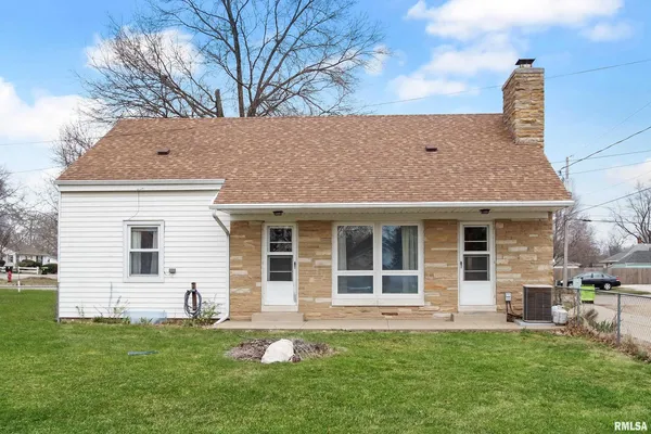 $159,900 | 818 West Truitt Avenue, Chillicothe, IL 61523