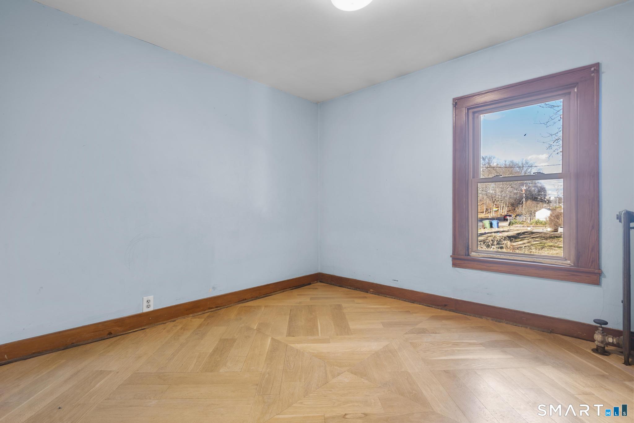 243 Grove Street Meriden, CT 06451 - Photo 18 of 31