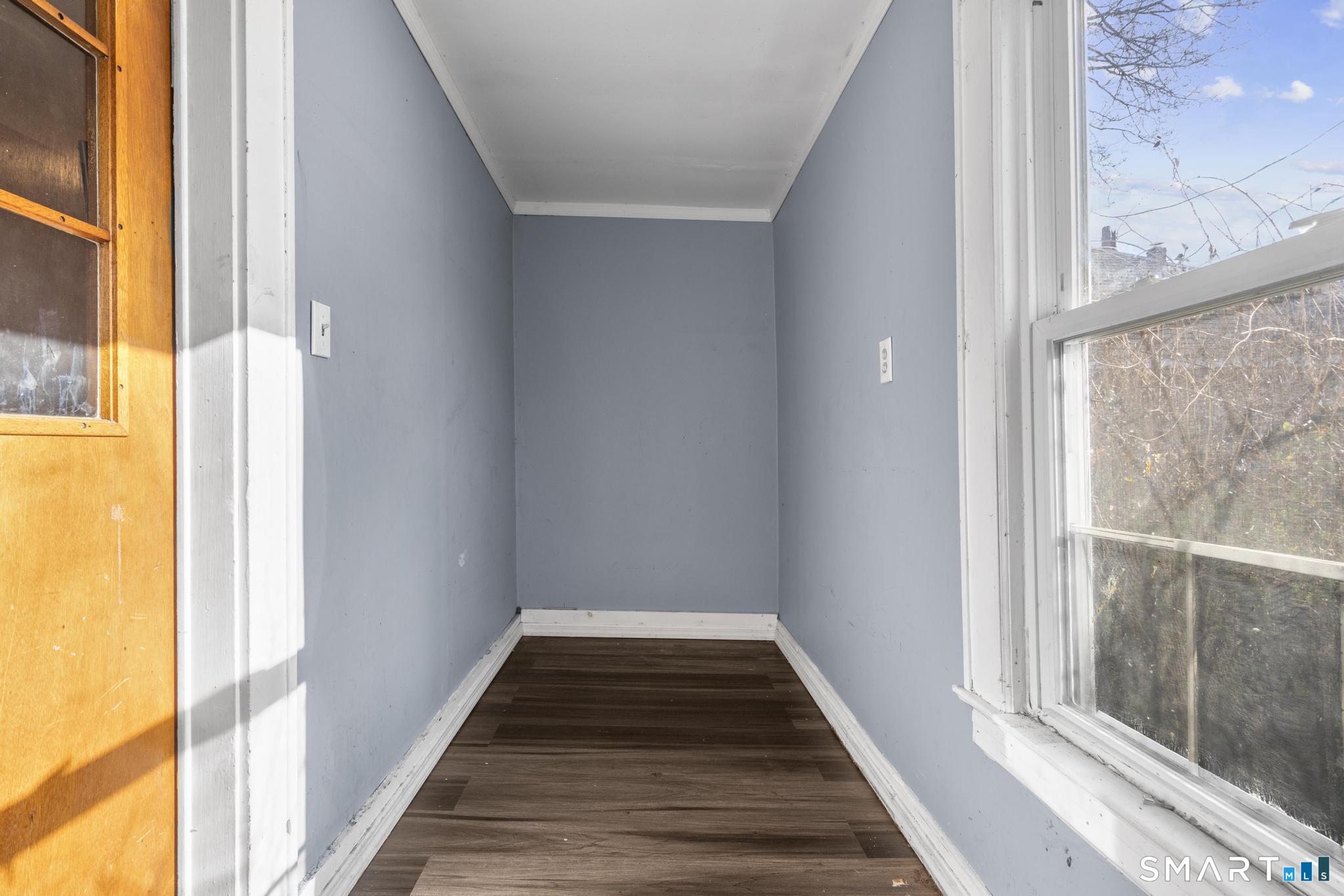 243 Grove Street Meriden, CT 06451 - Photo 7 of 31