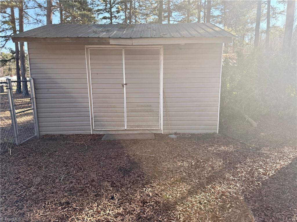 170 Lacy Hepler Road Thomasville, NC 27360 - Photo 14 of 20