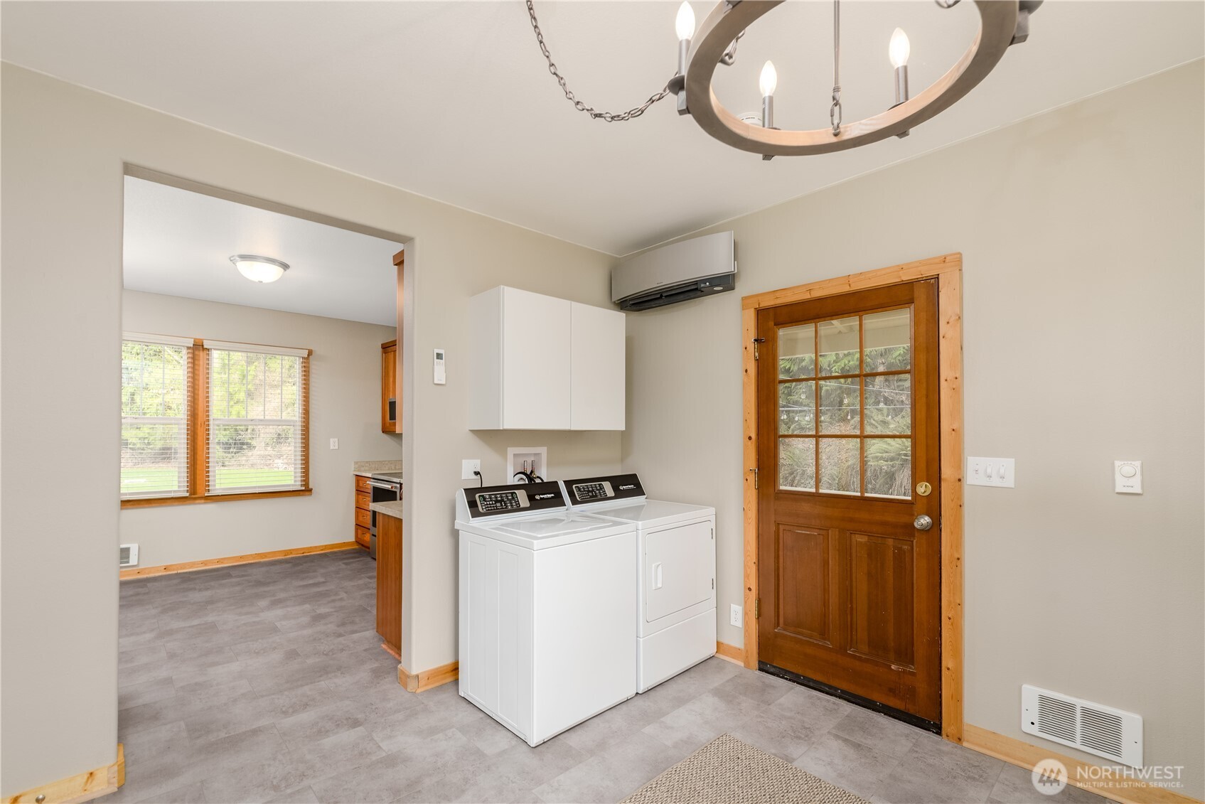 903 South Valley Street Port Angeles, WA 98362 - Photo 14 of 40