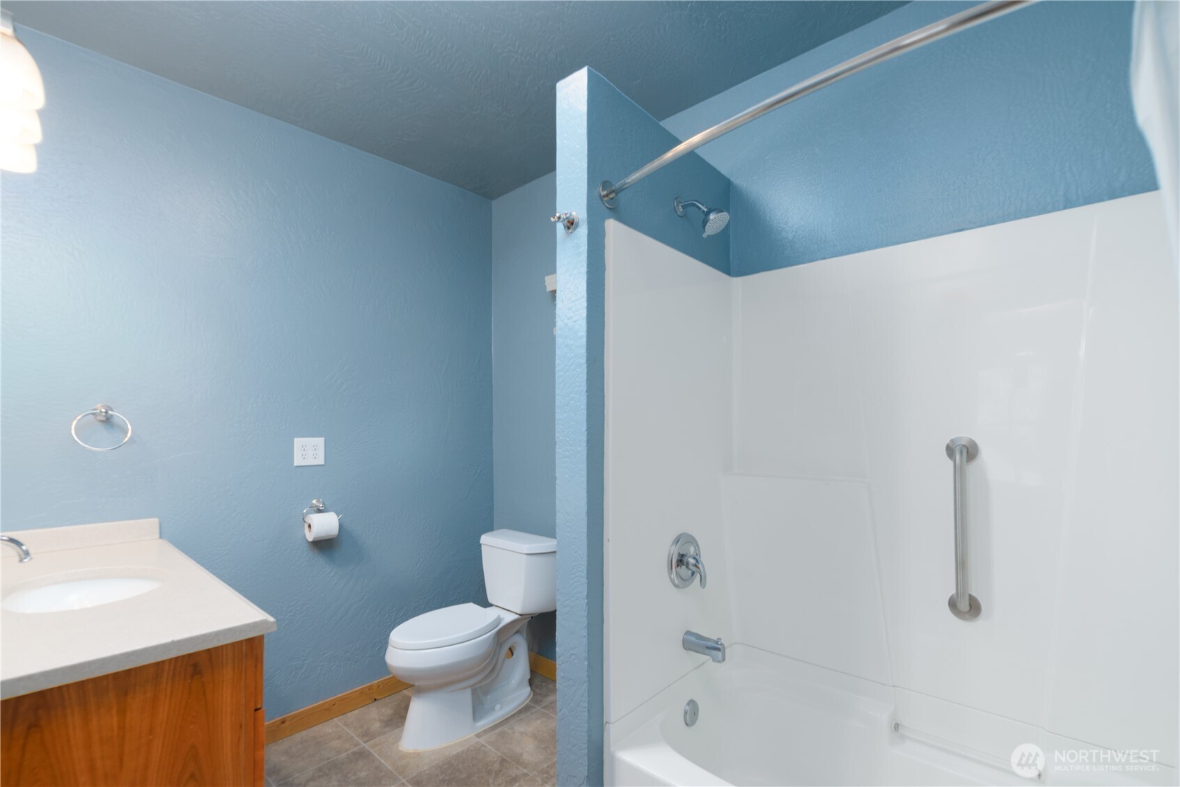 903 South Valley Street Port Angeles, WA 98362 - Photo 17 of 40
