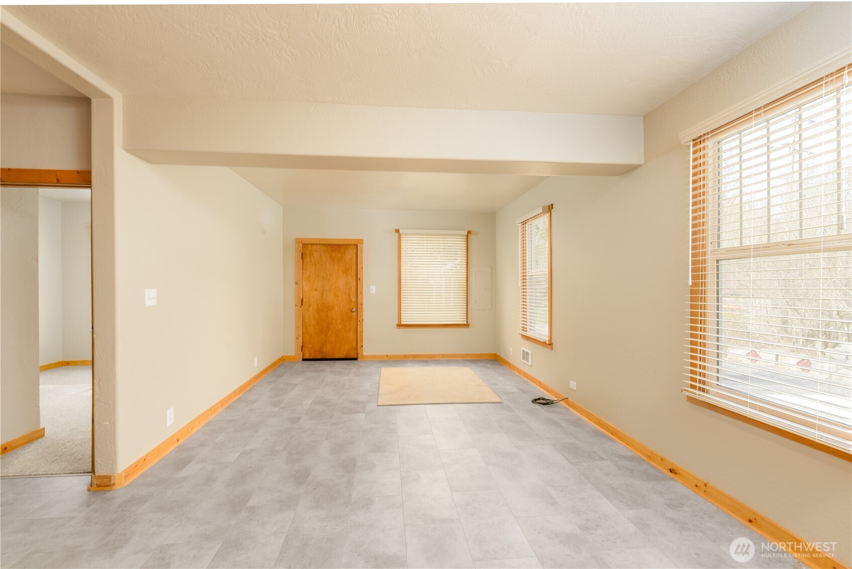 903 South Valley Street Port Angeles, WA 98362 - Photo 6 of 40