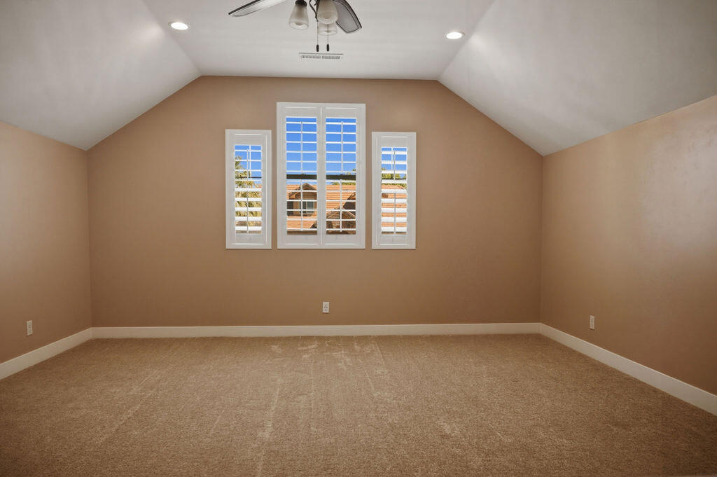 722 East 1070th Street South St. George, UT 84790 - Photo 37 of 60 upstairs room