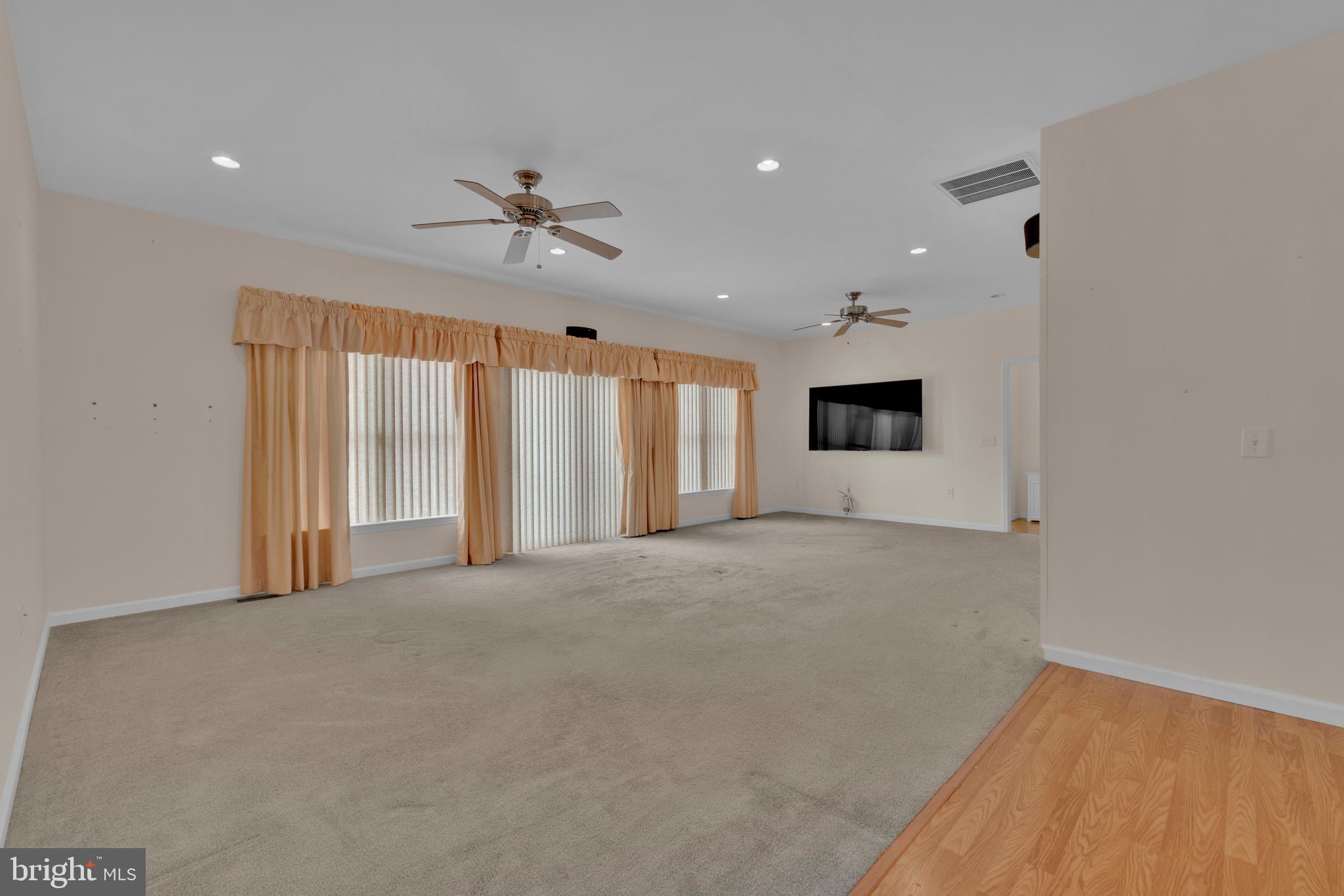 1325 East Riverside Avenue Baltimore, MD 21221 - Photo 15 of 62 Spacious Family Room with access to Rear Deck