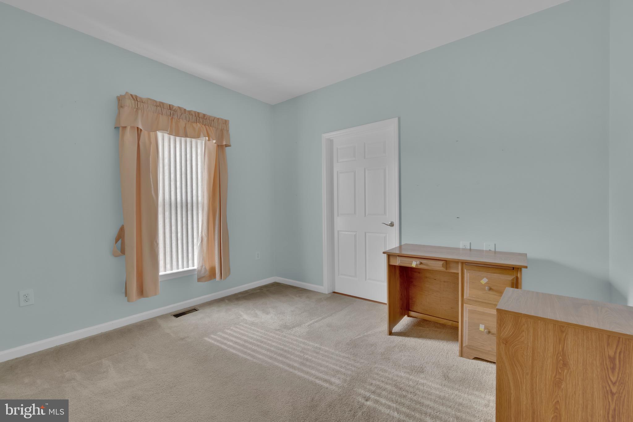1325 East Riverside Avenue Baltimore, MD 21221 - Photo 41 of 62 3rd Bedroom