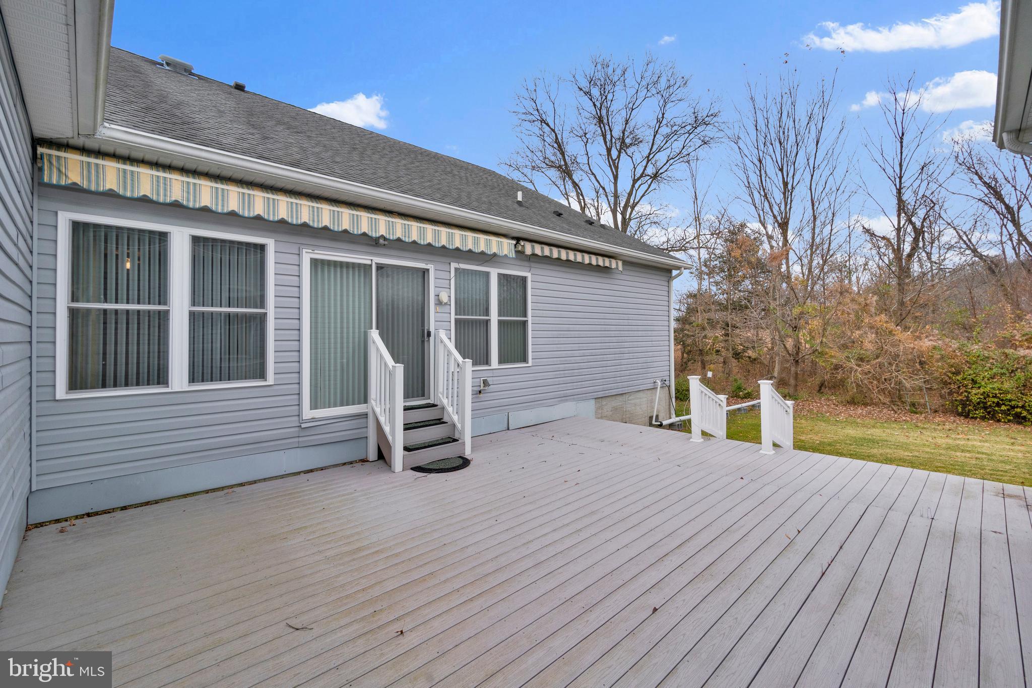 1325 East Riverside Avenue Baltimore, MD 21221 - Photo 46 of 62 Rear Deck