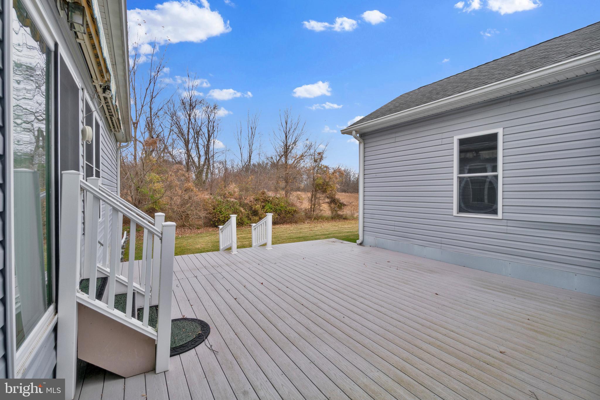 1325 East Riverside Avenue Baltimore, MD 21221 - Photo 47 of 62 Rear Deck
