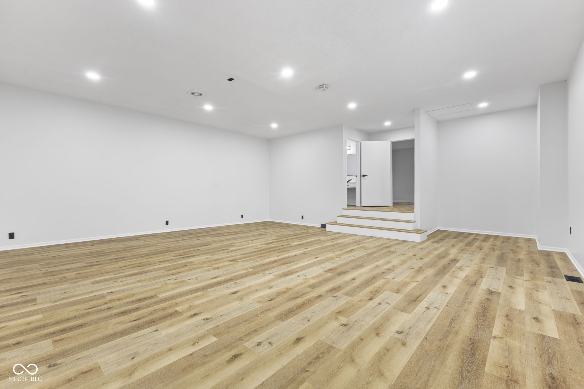 8315 North Payne Road Indianapolis, IN 46268 - Photo 11 of 54 Gallery Image 11