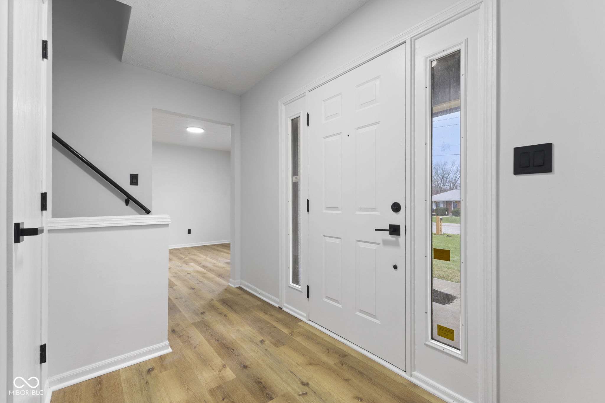 8315 North Payne Road Indianapolis, IN 46268 - Photo 4 of 54 Gallery Image 4