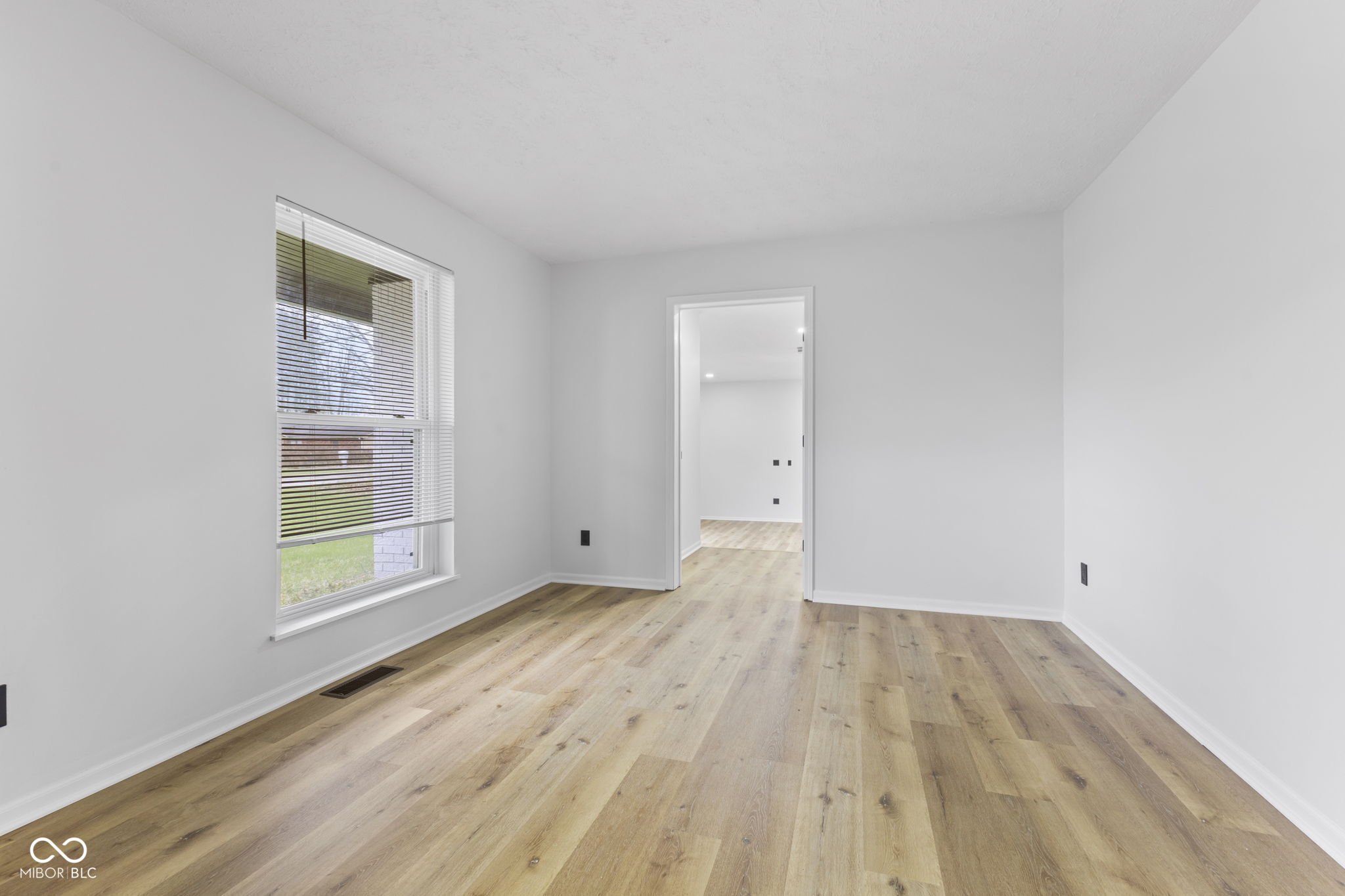 8315 North Payne Road Indianapolis, IN 46268 - Photo 6 of 54 Gallery Image 6
