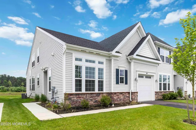 $450,000 | 40 Aqueduct Boulevard, New Egypt, NJ 08533