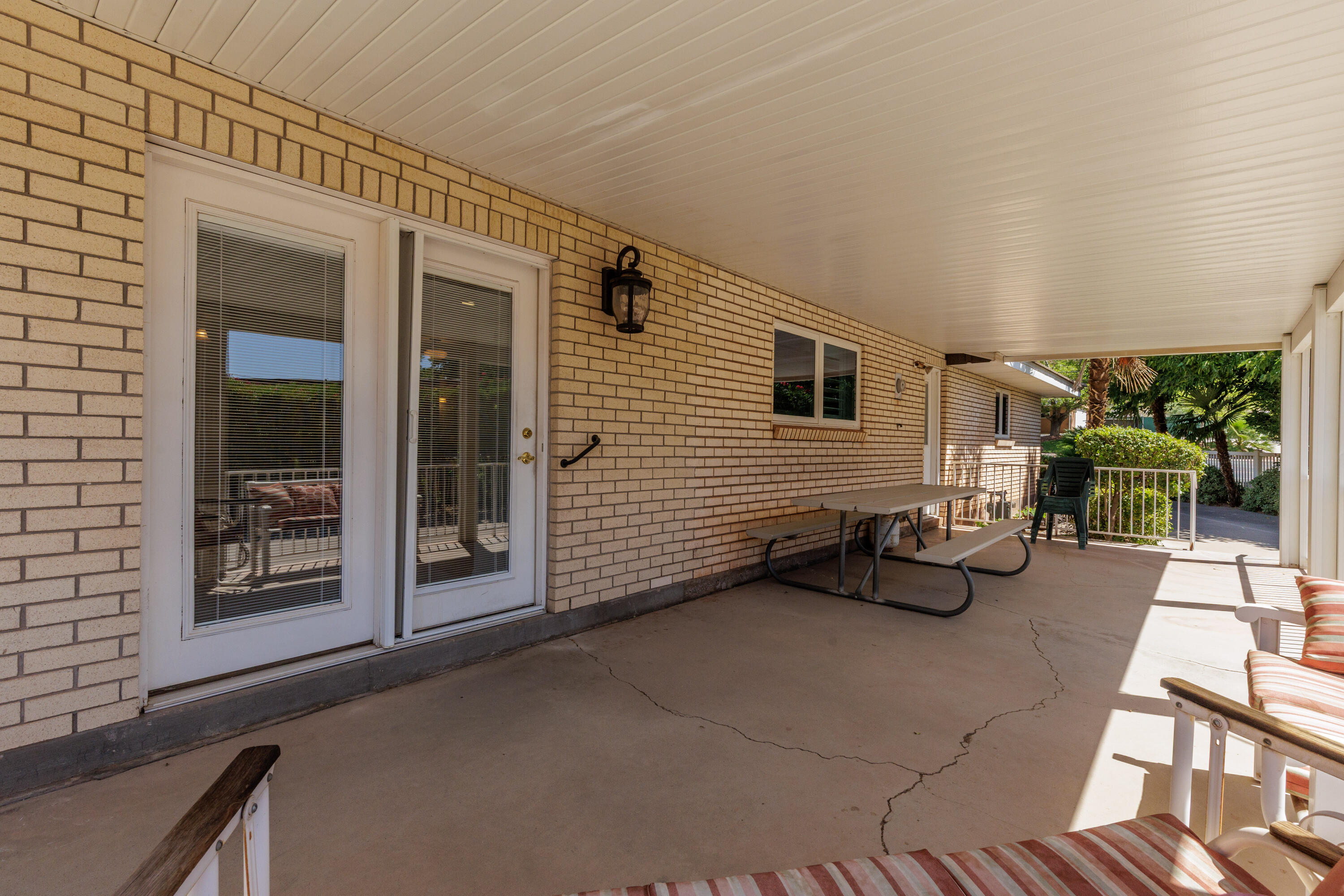 539 Diagonal Street St. George, UT 84770 - Photo 11 of 40 11 - Covered Patio - East Side