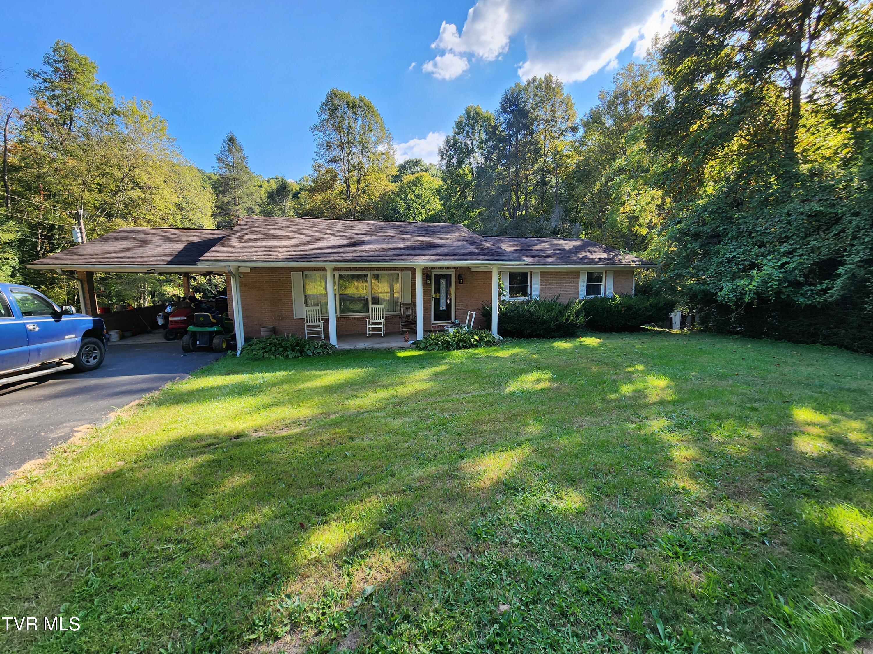 6219 Laurel Grove Road Norton, VA 24273 - Photo 1 of 24 20250919_165152