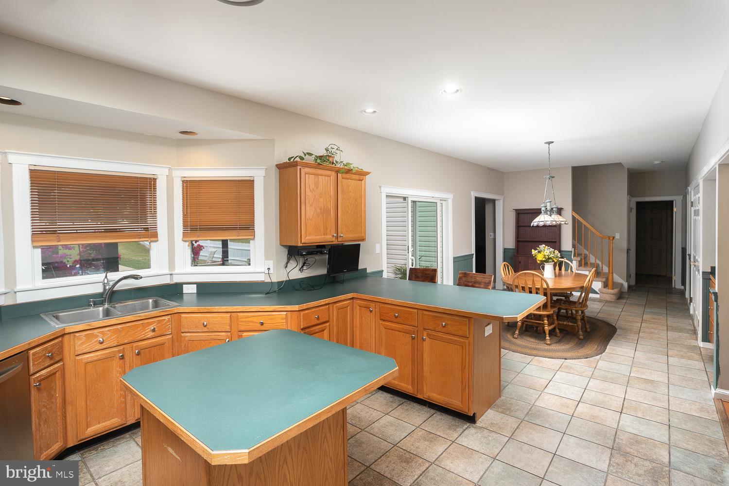 215 Yorkshire Terrace Wrightstown, NJ 08562 - Photo 20 of 43 a room with pool table and windows