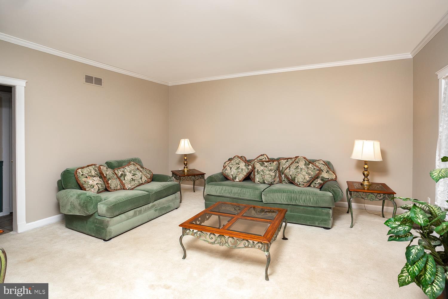 215 Yorkshire Terrace Wrightstown, NJ 08562 - Photo 10 of 43 a living room with furniture and a couch