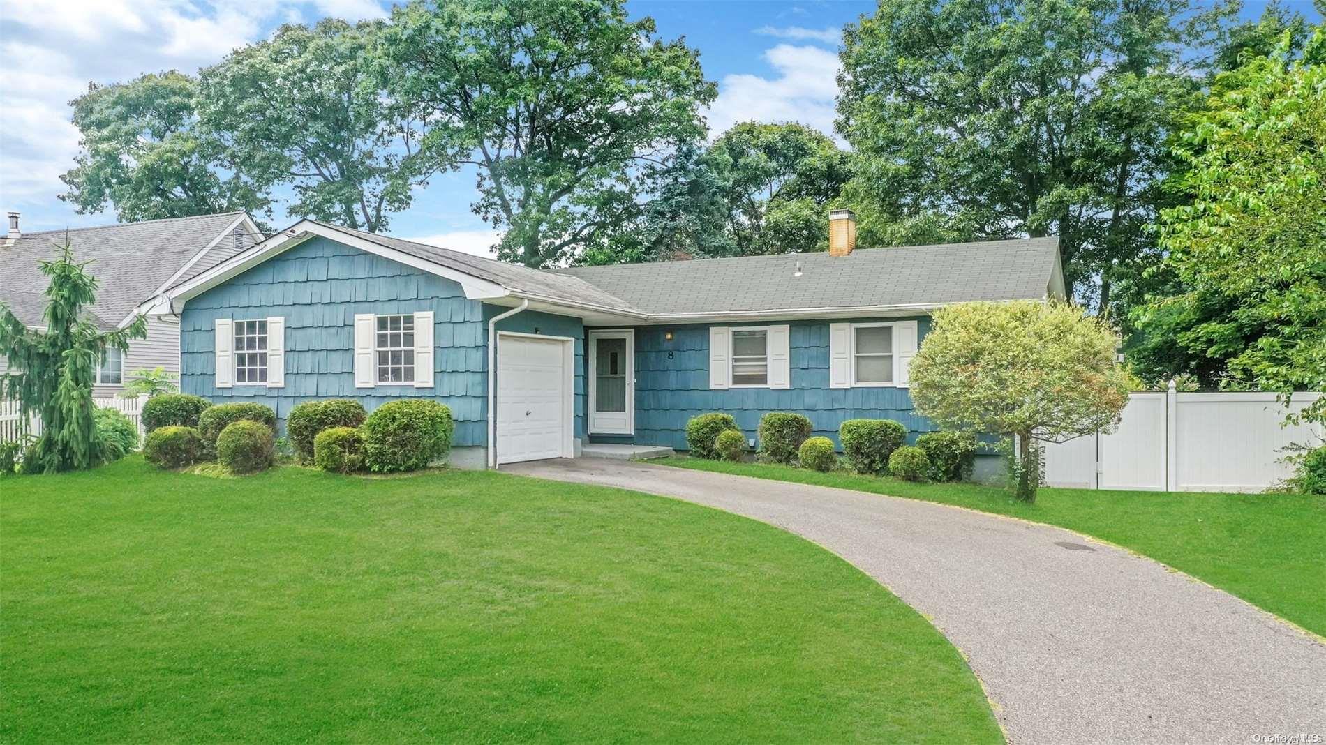 8 Coronado Road Holbrook, NY 11741 - Photo 1 of 1 Gallery Image 1