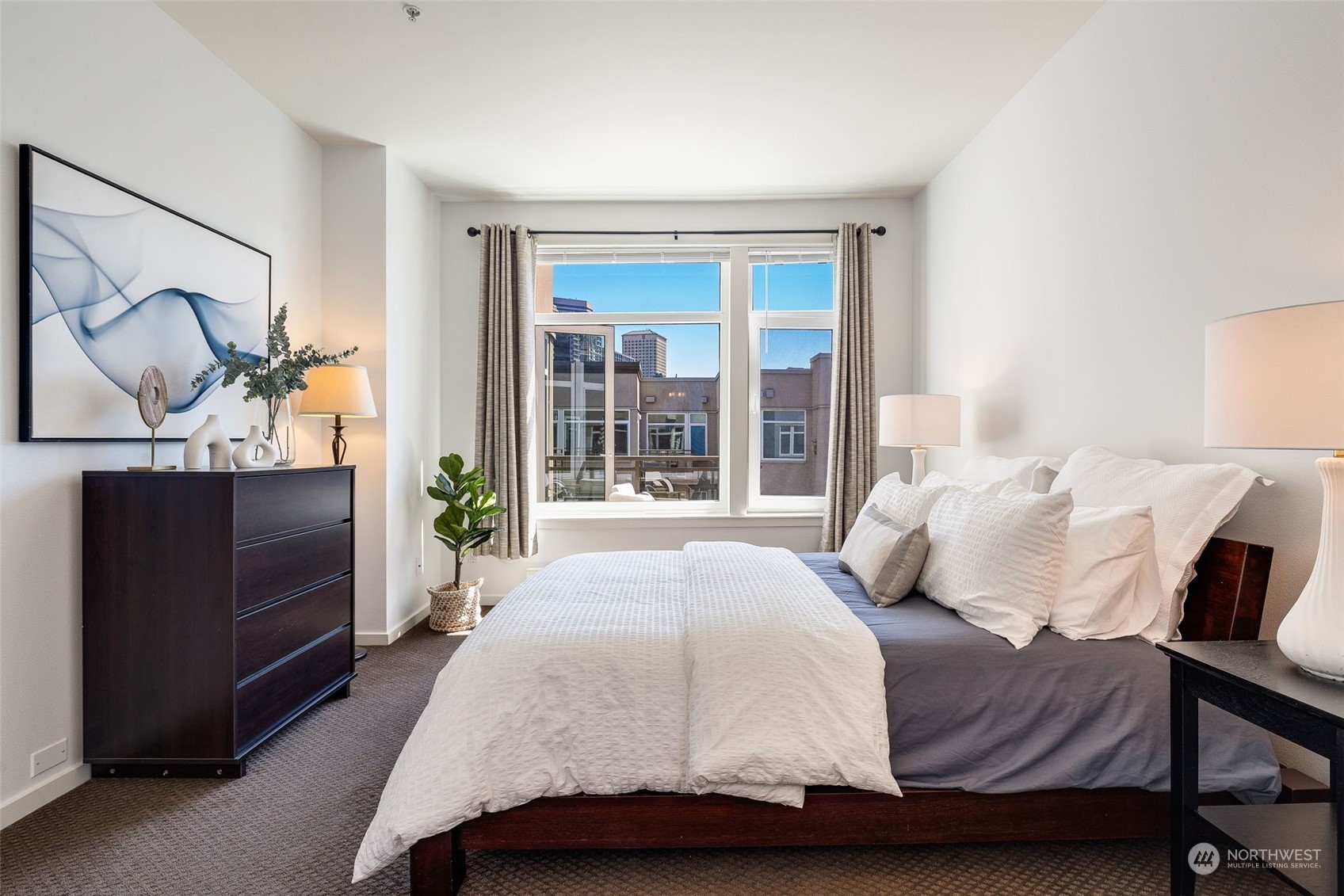 1900 Alaskan Way, Unit 511 Seattle, WA 98101 - Photo 16 of 37 Gallery Image 16