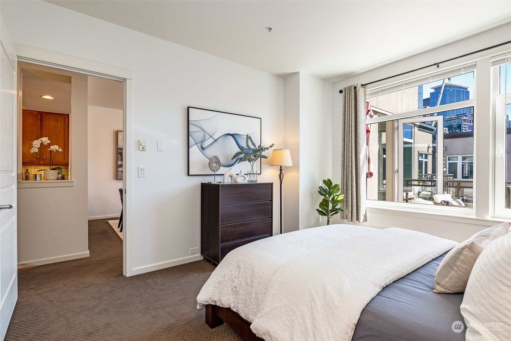 1900 Alaskan Way, Unit 511 Seattle, WA 98101 - Photo 17 of 37 Gallery Image 17