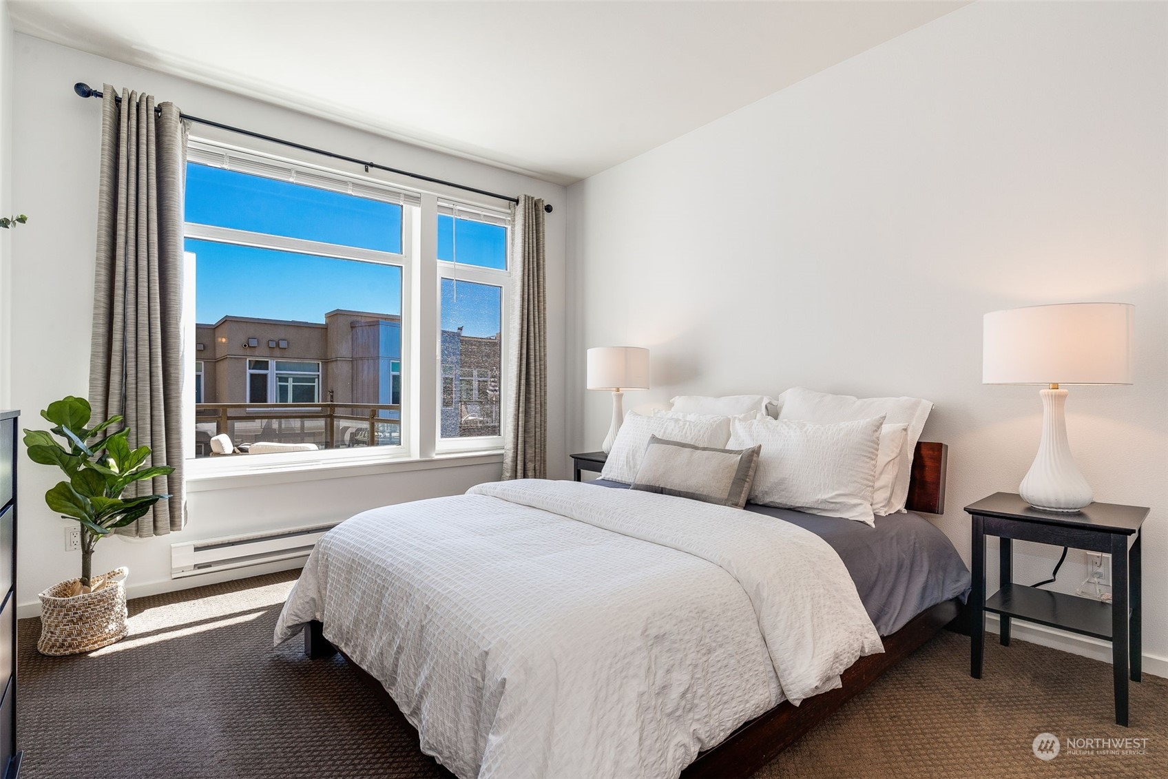 1900 Alaskan Way, Unit 511 Seattle, WA 98101 - Photo 18 of 37 Gallery Image 18