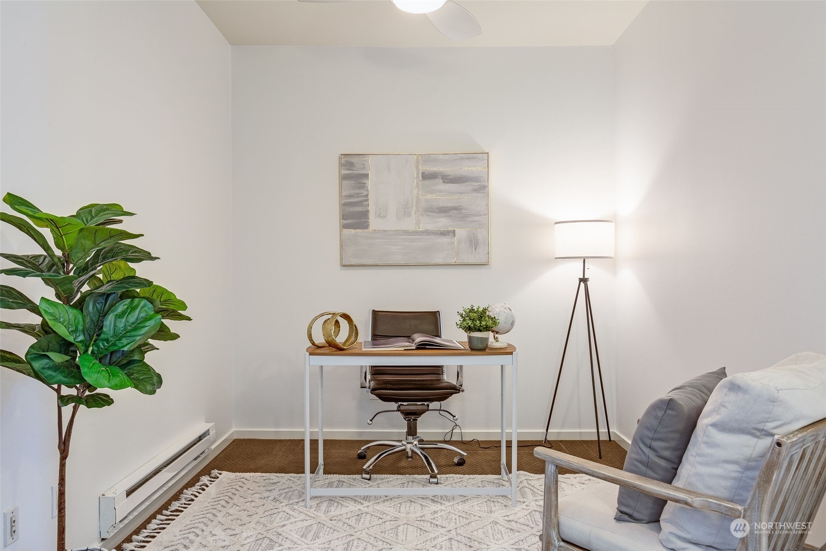 1900 Alaskan Way, Unit 511 Seattle, WA 98101 - Photo 26 of 37 Gallery Image 26
