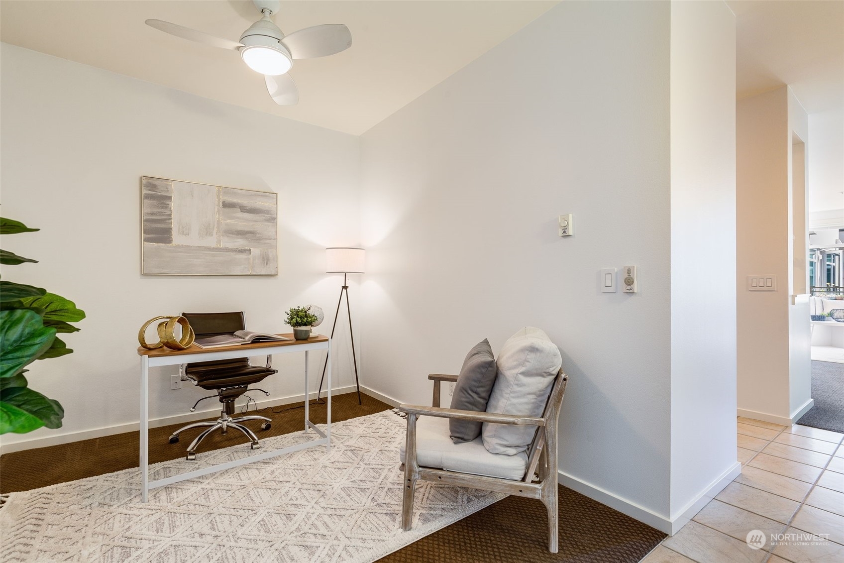 1900 Alaskan Way, Unit 511 Seattle, WA 98101 - Photo 27 of 37 Gallery Image 27