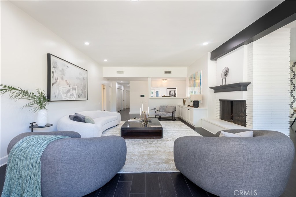 15514 High Knoll Road Encino, CA 91436 - Photo 5 of 35