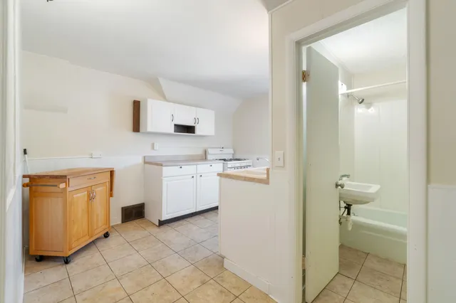 $119,900 | 1217 1st Street, Jackson, MI 49203