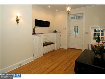 6800 Scotforth Road Philadelphia, PA 19119 - Photo 3 of 10 Foyer