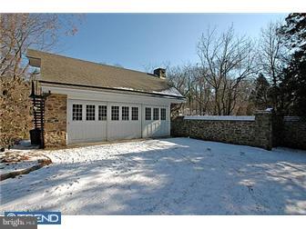 6800 Scotforth Road Philadelphia, PA 19119 - Photo 9 of 10 Garage