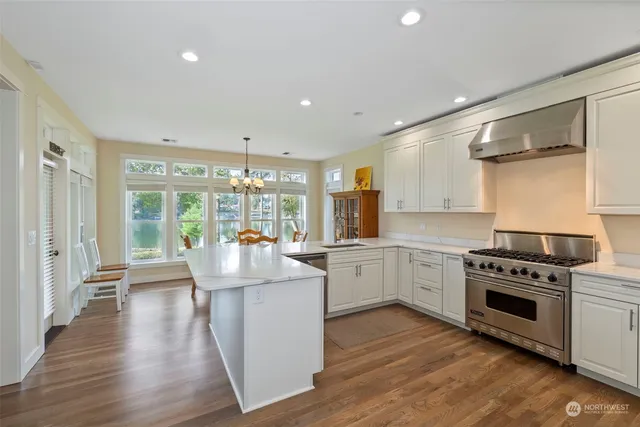 $2,090,950 | 15809 Virginia Point Road Northeast, Poulsbo, WA 98370