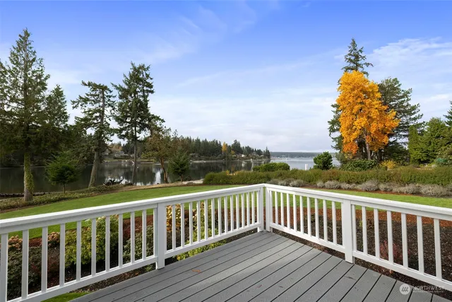 $2,090,950 | 15809 Virginia Point Road Northeast, Poulsbo, WA 98370