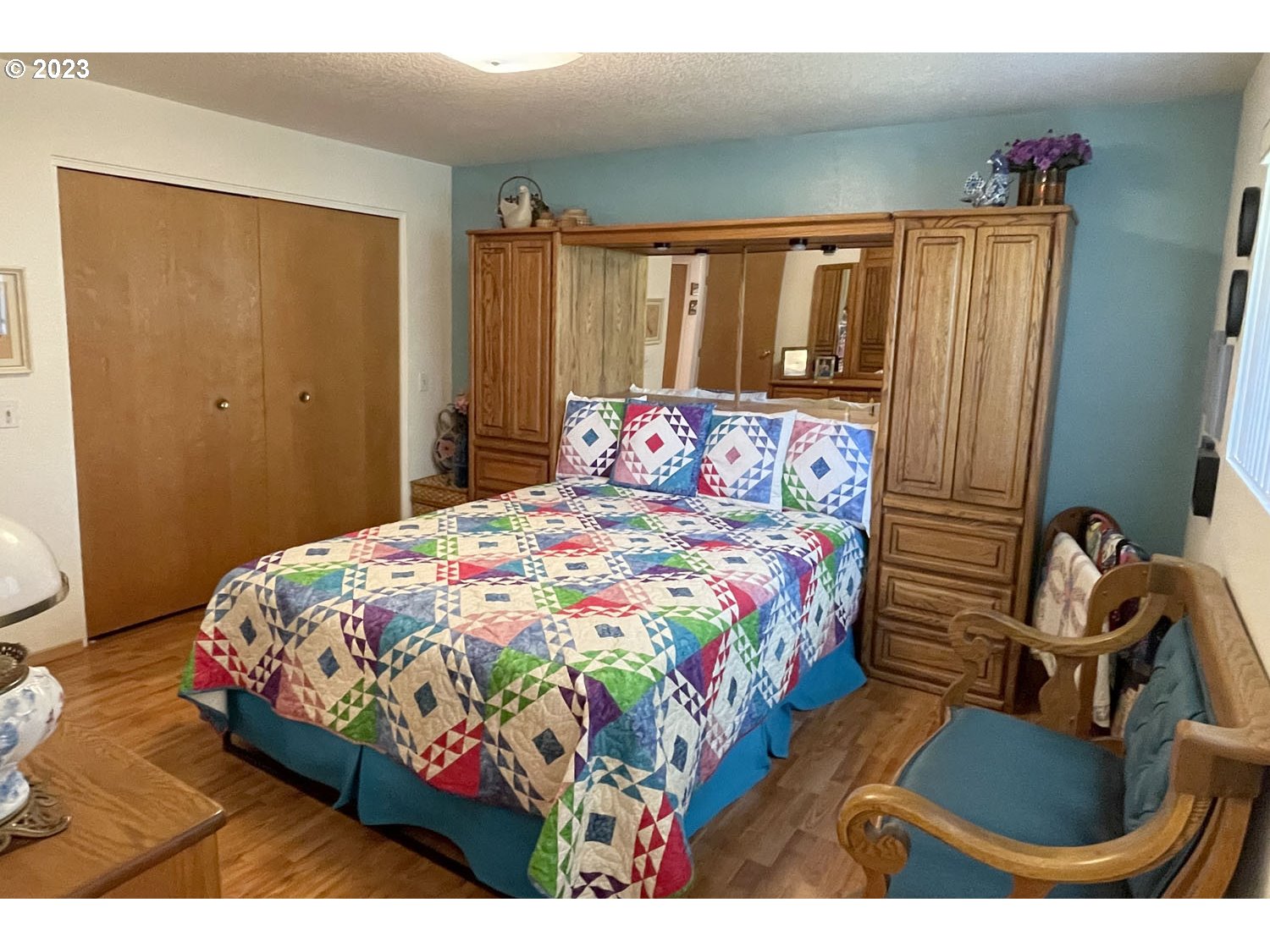 1155 Diamond Street Springfield, OR 97477 - Photo 18 of 34 a bedroom with a bed and a dresser