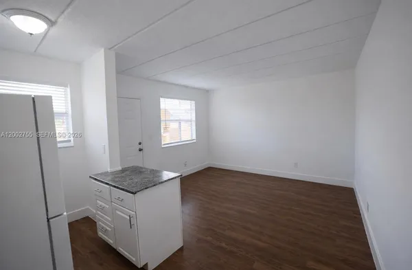 $1,600 | 1235 West 66th Street, Unit 5, Hialeah, FL 33012