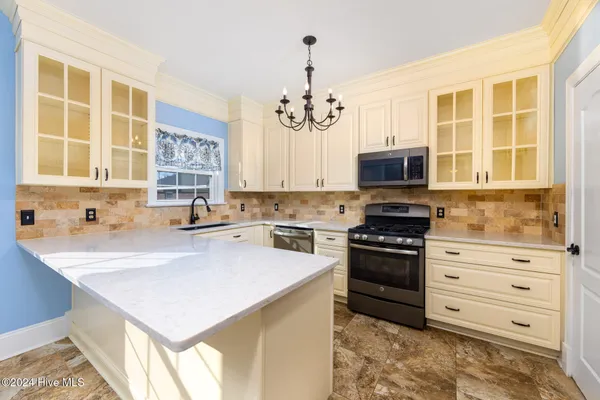 $785,000 | 139 Nautical Lane, Currituck, NC 27929