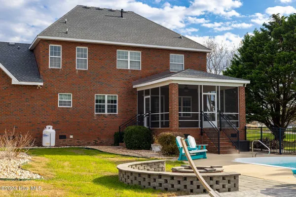 $785,000 | 139 Nautical Lane, Currituck, NC 27929