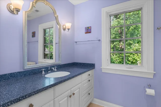 $1,595,000 | 1005 Hiawatha Lane, Riverwoods, IL 60015